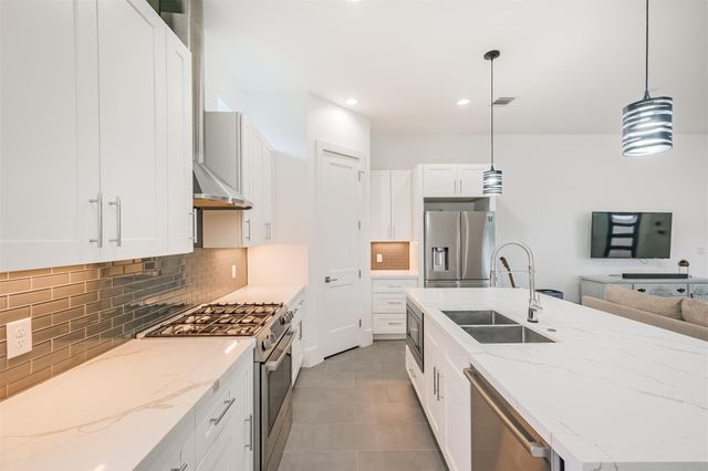 5209 Gano Street, Houston, TX 77009