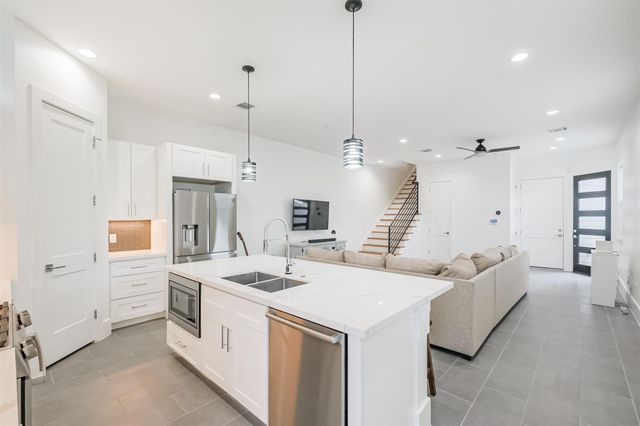 5209 Gano Street, Houston, TX 77009