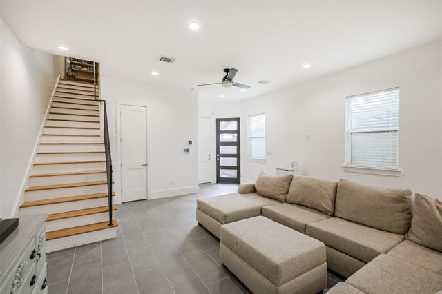 5209 Gano Street, Houston, TX 77009