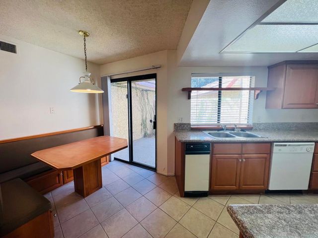 35615 Paseo Circulo E, Cathedral City, CA 92234