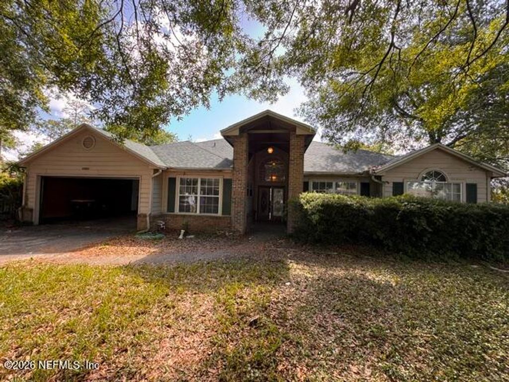 10251 TRIPLE CROWN Avenue, Jacksonville, FL 32257