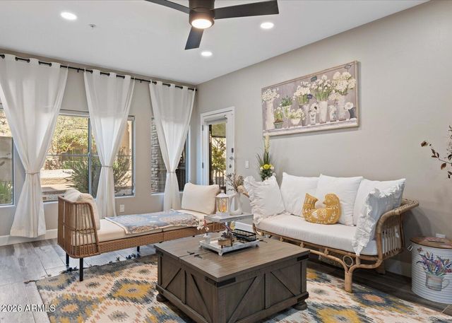 5350 E DEER VALLEY Drive 1250, Phoenix, AZ 85054