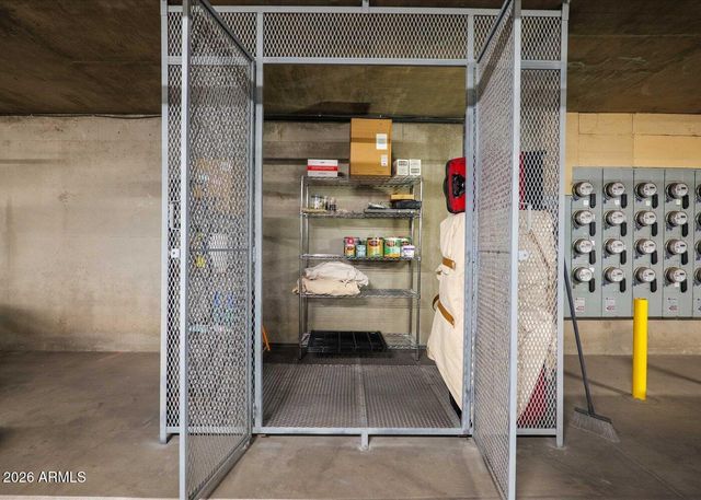 5350 E DEER VALLEY Drive 1250, Phoenix, AZ 85054