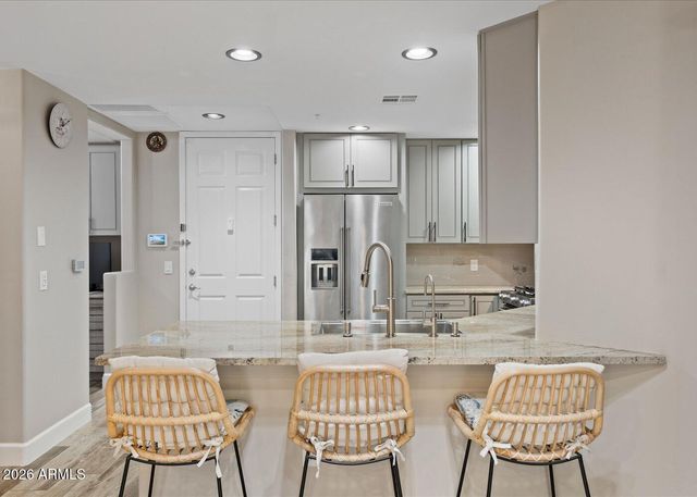 5350 E DEER VALLEY Drive 1250, Phoenix, AZ 85054