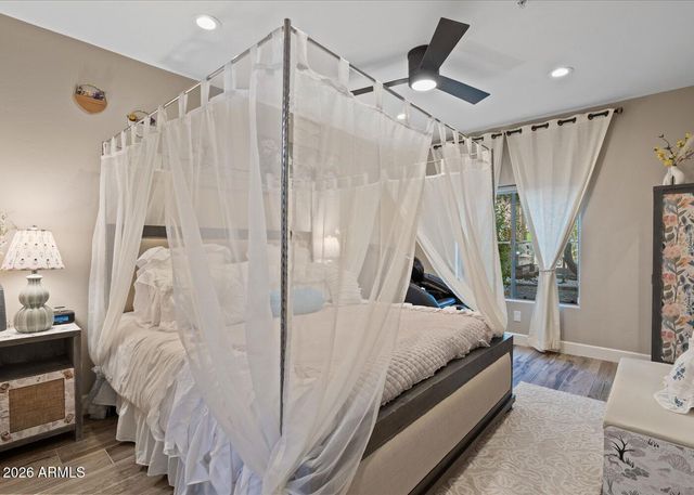 5350 E DEER VALLEY Drive 1250, Phoenix, AZ 85054