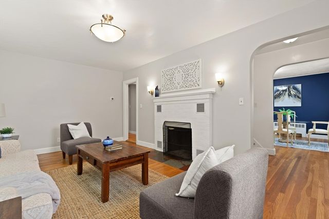 335 Moosehill Road, Walpole, MA 02032