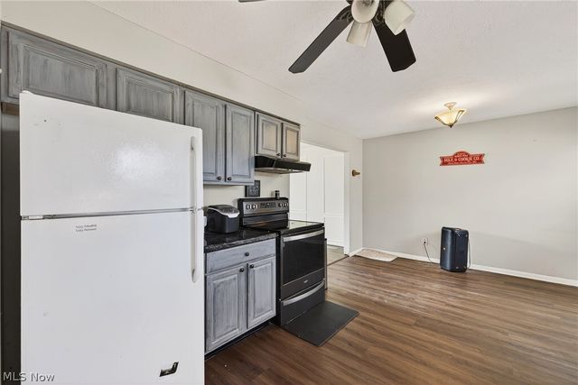 1540 E 298th Street, Wickliffe, OH 44092