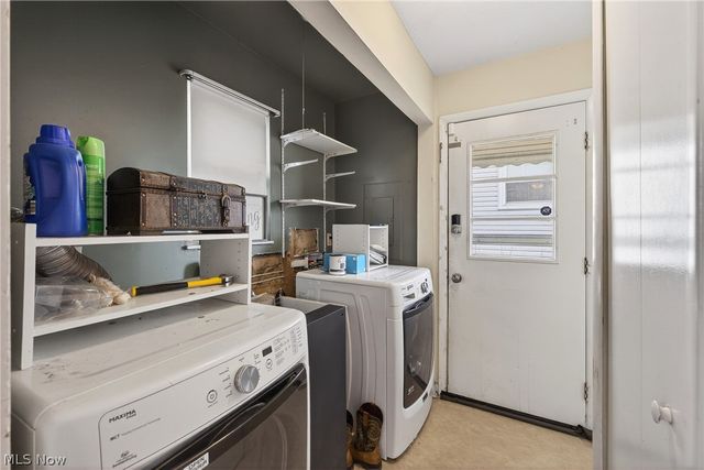 1540 E 298th Street, Wickliffe, OH 44092