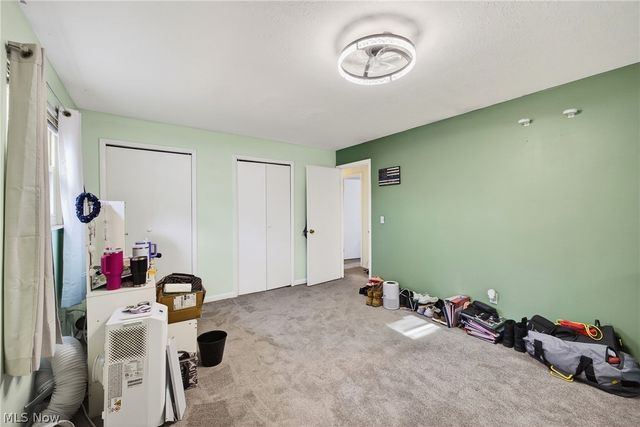 1540 E 298th Street, Wickliffe, OH 44092