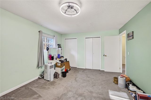 1540 E 298th Street, Wickliffe, OH 44092