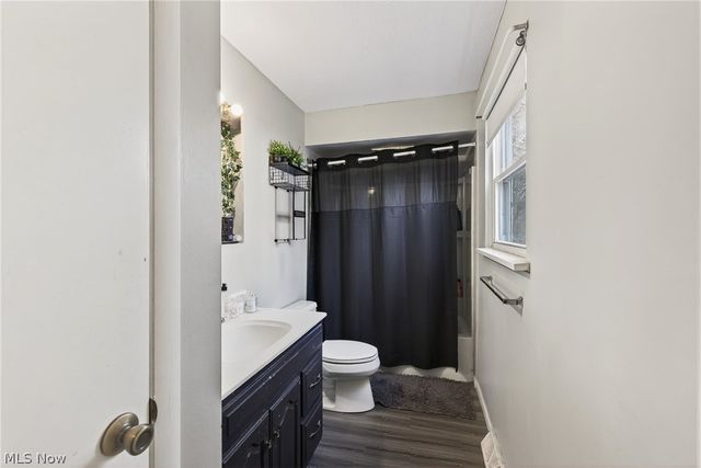 1540 E 298th Street, Wickliffe, OH 44092