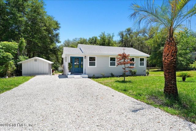 821 S 14TH Street, Palatka, FL 32177