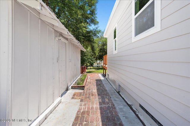 821 S 14TH Street, Palatka, FL 32177
