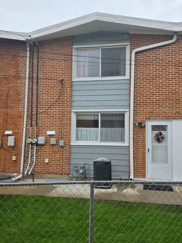 2129 Ash Street G, Des Plaines, IL 60018