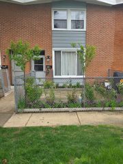 2129 Ash Street G, Des Plaines, IL 60018