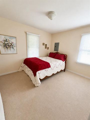 8010 N McKinley Avenue, Oklahoma City, OK 73114