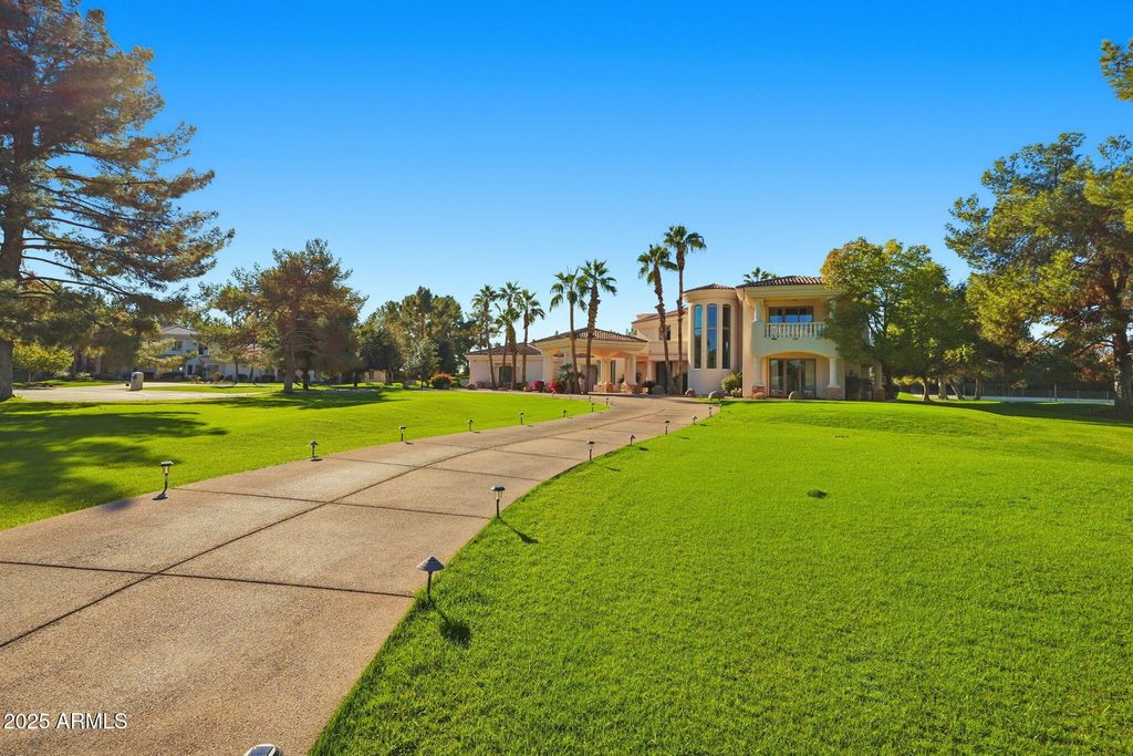 6 E OAKWOOD HILLS Drive, Chandler, AZ 85248 — photo 3