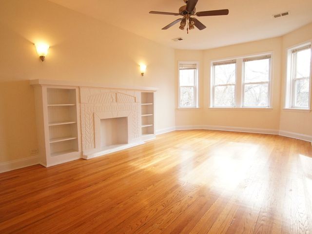3430 W Parker Avenue 1, Chicago, IL 60647