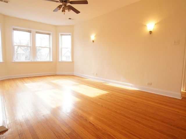 3430 W Parker Avenue 1, Chicago, IL 60647