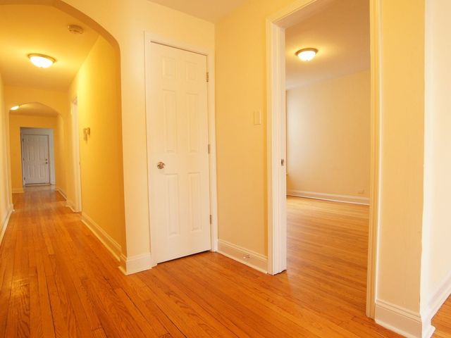 3430 W Parker Avenue 1, Chicago, IL 60647
