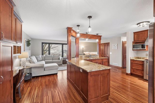 316 Lakeview Terrace Boulevard, Waconia, MN 55387