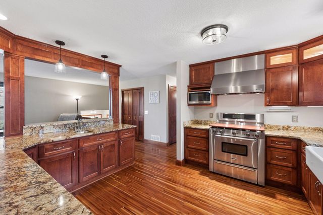 316 Lakeview Terrace Boulevard, Waconia, MN 55387