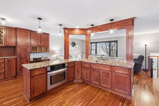 316 Lakeview Terrace Boulevard, Waconia, MN 55387