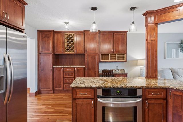 316 Lakeview Terrace Boulevard, Waconia, MN 55387