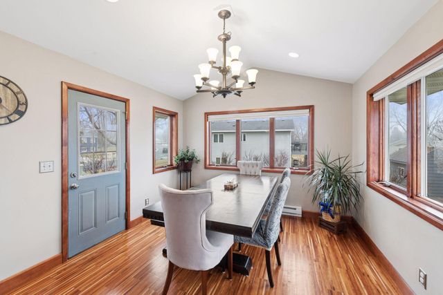 316 Lakeview Terrace Boulevard, Waconia, MN 55387