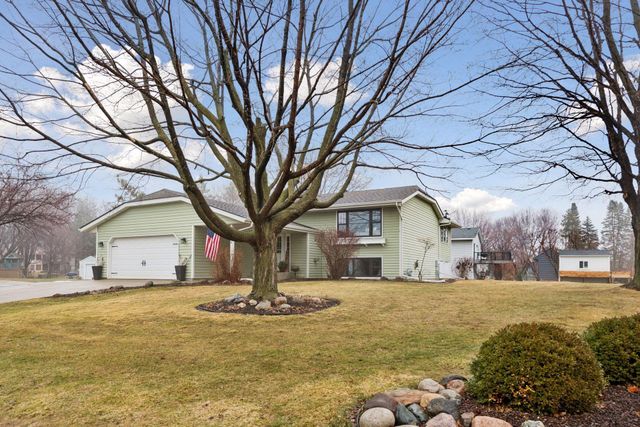 316 Lakeview Terrace Boulevard, Waconia, MN 55387