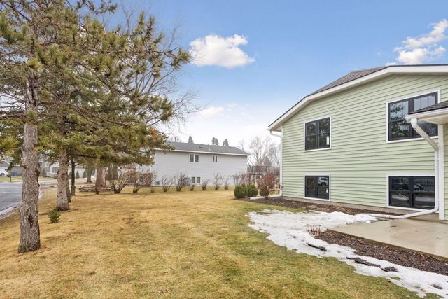 316 Lakeview Terrace Boulevard, Waconia, MN 55387