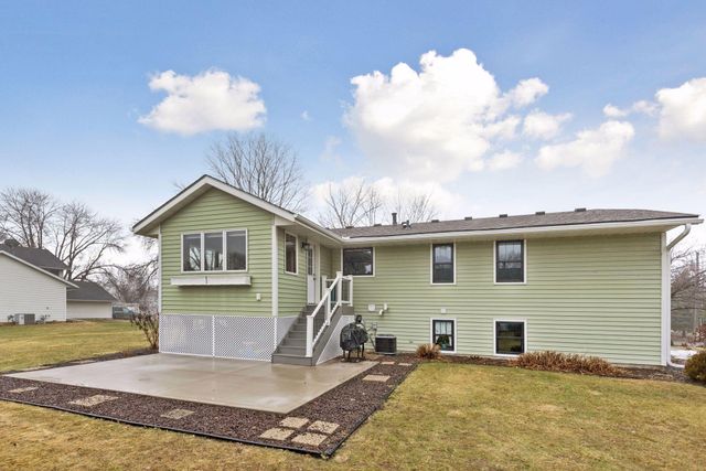 316 Lakeview Terrace Boulevard, Waconia, MN 55387