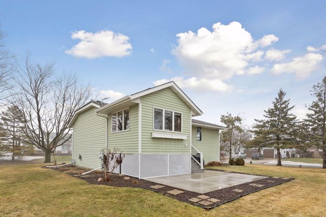 316 Lakeview Terrace Boulevard, Waconia, MN 55387