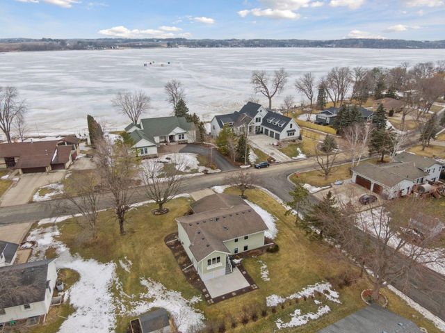 316 Lakeview Terrace Boulevard, Waconia, MN 55387