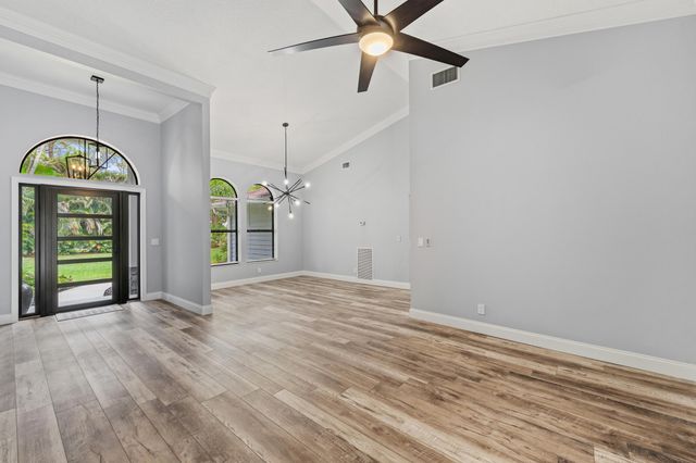 15833 118TH Trail N, Jupiter, FL 33478