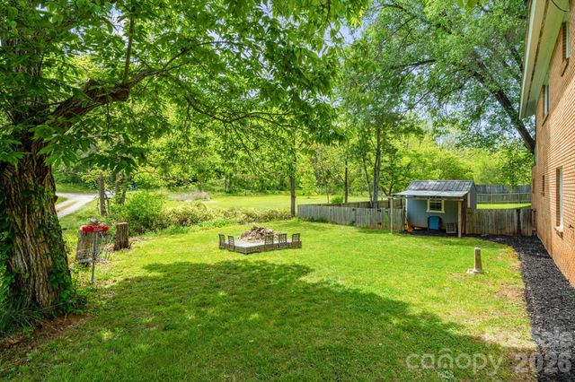 2956 New Leicester Highway, Leicester, NC 28748