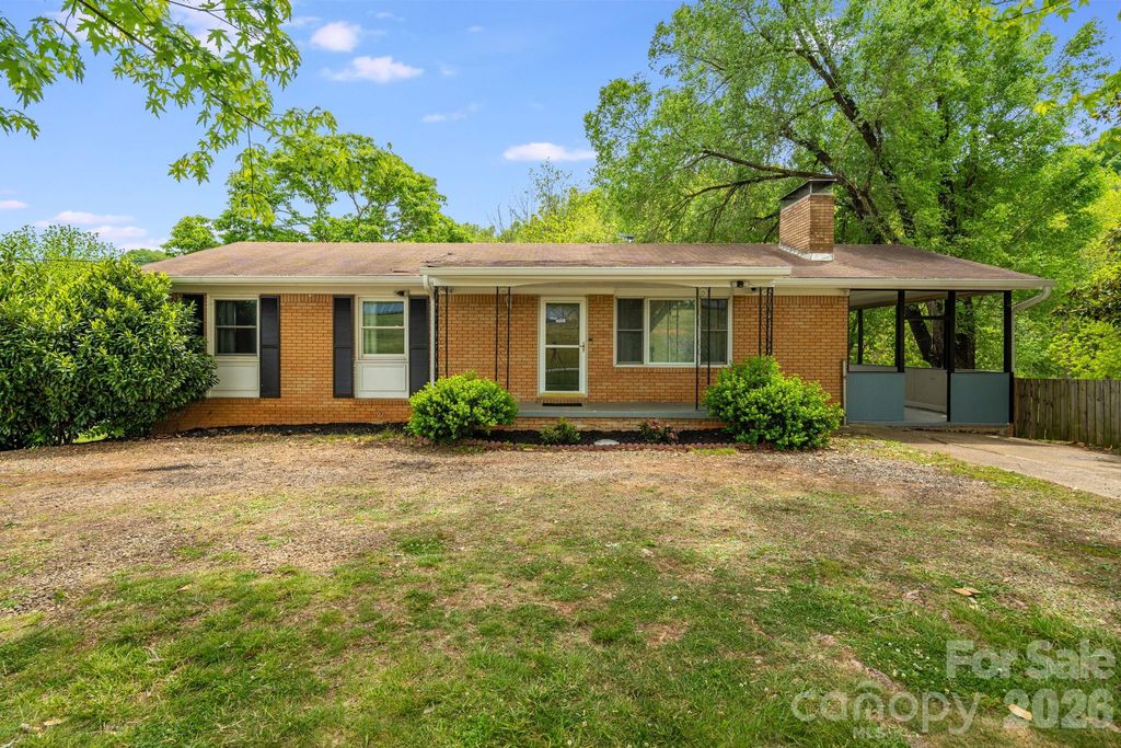 2956 New Leicester Highway, Leicester, NC 28748