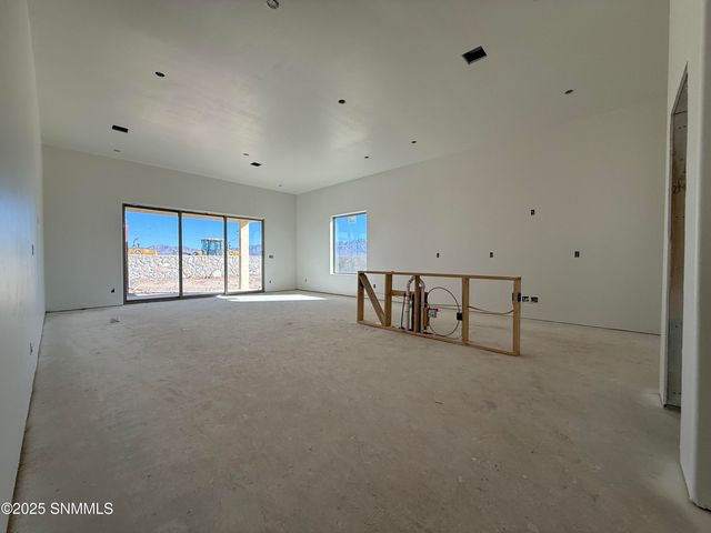 7710 San Eduardo Street, Las Cruces, NM 88012