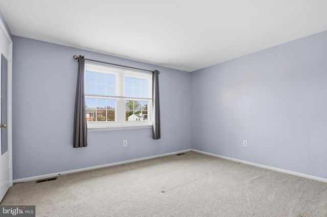 328 COURTLAND AVE, Harleysville, PA 19438