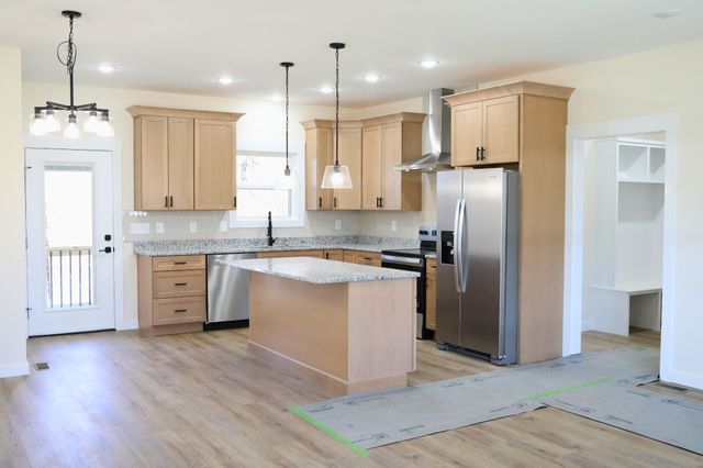 8634 Holmes Creek Road, Smithville, TN 37166