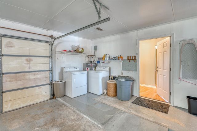 607 County Road 142, Burnet, TX 78611