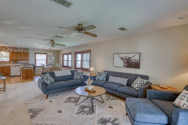 607 County Road 142, Burnet, TX 78611