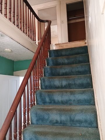 9 Olive St, Ashland, MA 01721