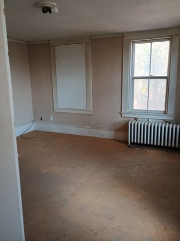 9 Olive St, Ashland, MA 01721