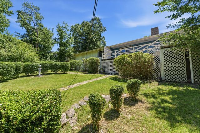 14196 Wolf Drive, Rogers, AR 72756