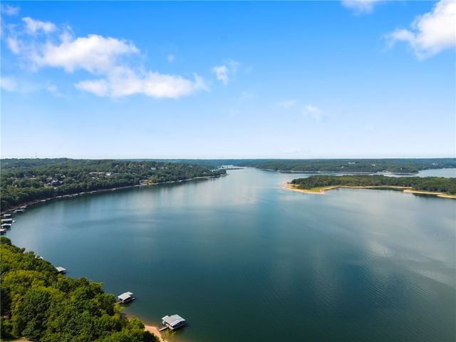 14196 Wolf Drive, Rogers, AR 72756