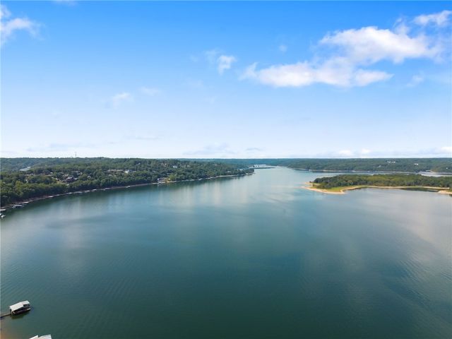 14196 Wolf Drive, Rogers, AR 72756