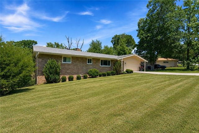 14196 Wolf Drive, Rogers, AR 72756