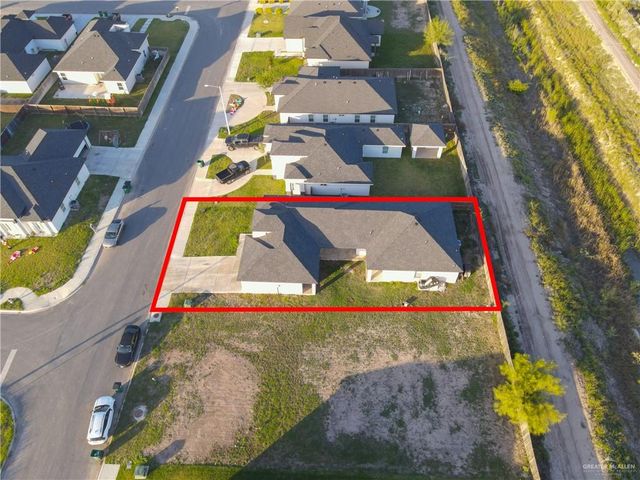 2003 N 32nd Street, Hidalgo, TX 78557