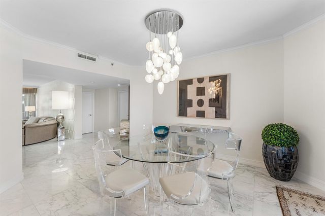 3120 S Ocean Boulevard 3-202, Palm Beach, FL 33480